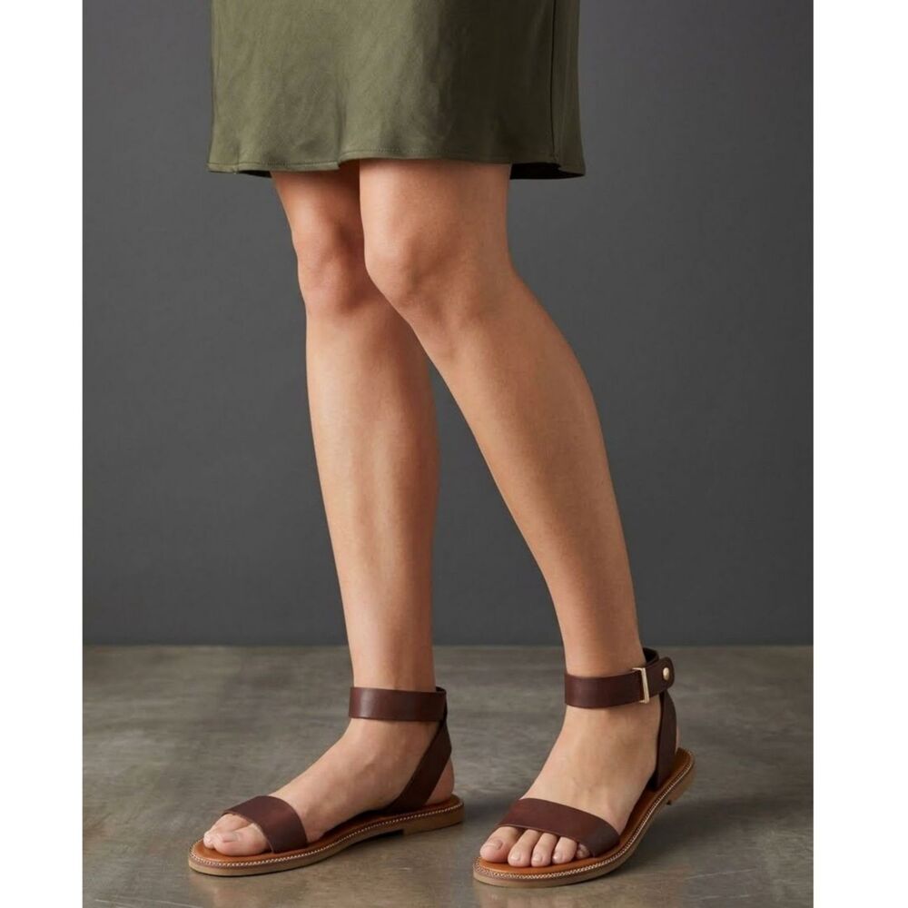 Franco Sarto Flat Sandal 11 Minimalist Leather Travel Y2k Comfort Brown Kimbra
